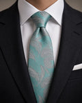 Tie 33