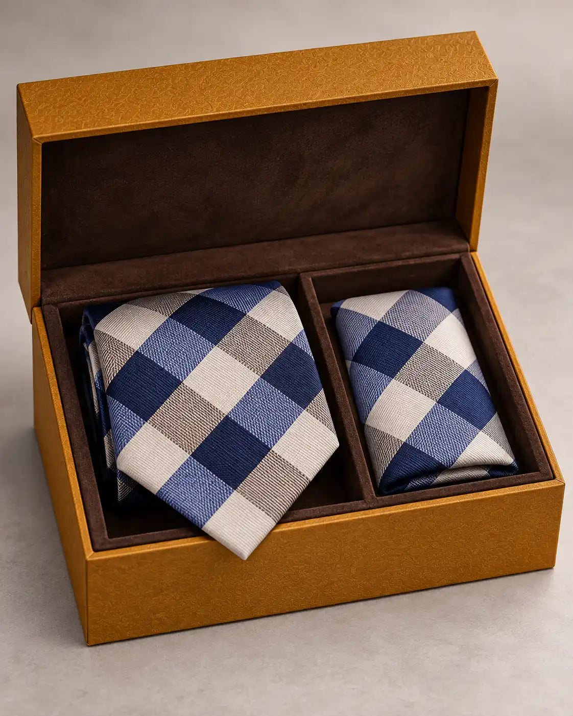 Tie 38